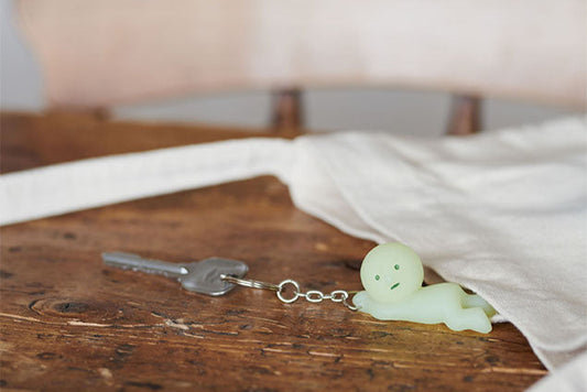 Smiski Key Chain Grabbing